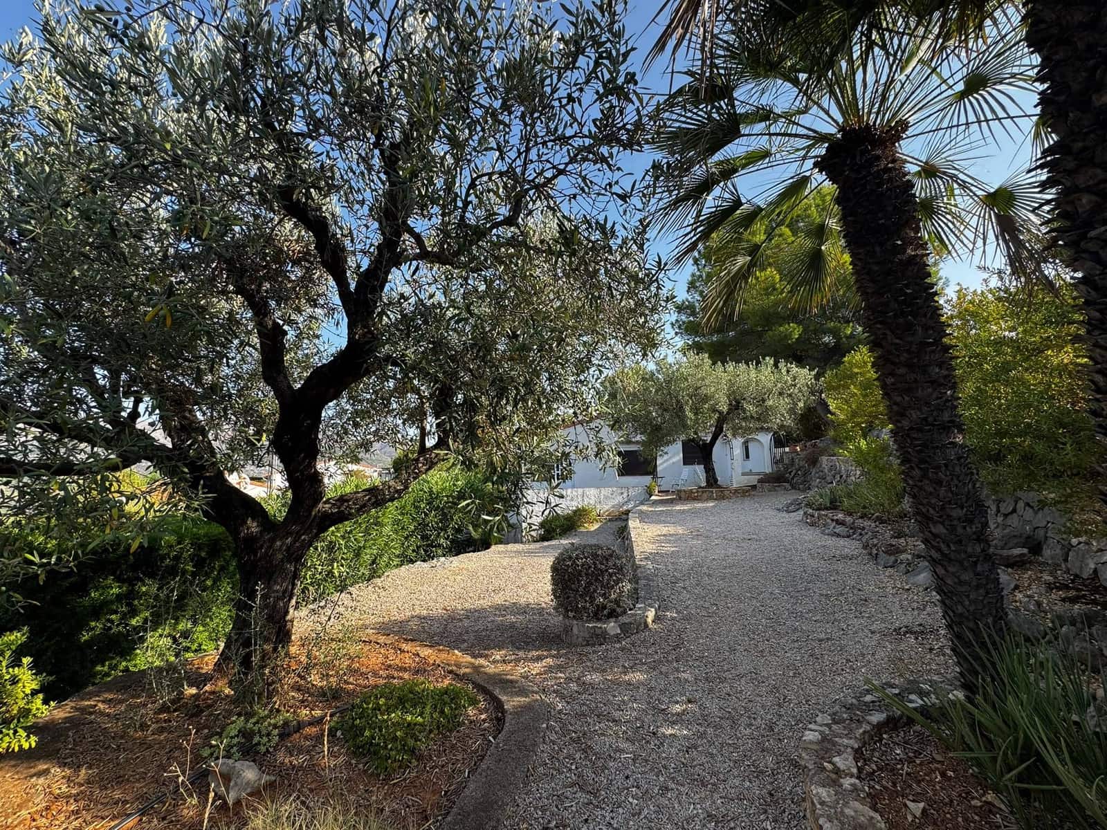 2 bedroom Villa for sale in Orba with garage - € 330,000 (Ref: 10040017)