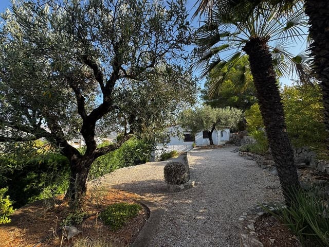 2 bedroom Villa for sale in Orba with garage - € 330,000 (Ref: 10040017)