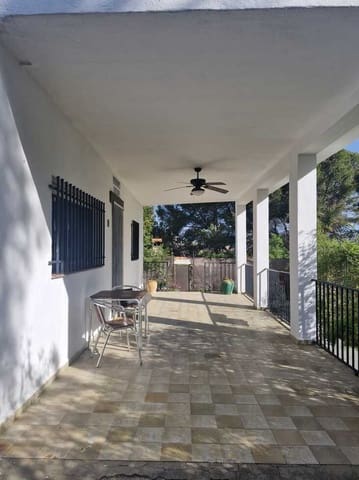 4 soveværelse Finca/Landehus til salg i Turís med garage - € 159.000 (Ref: 10040023)