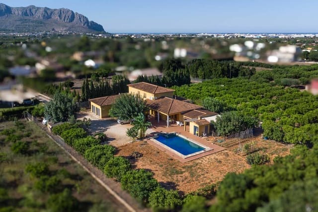 6 Zimmer Villa zu verkaufen in Pedreguer mit Pool Garage - 732.000 € (Ref: 10040024)