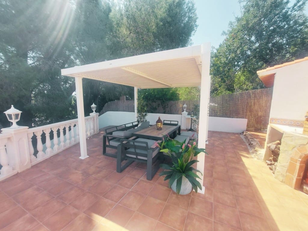 2 slaapkamer Bungalow te koop in Altea la Vella met zwembad - € 395.000 (Ref: 10040026)