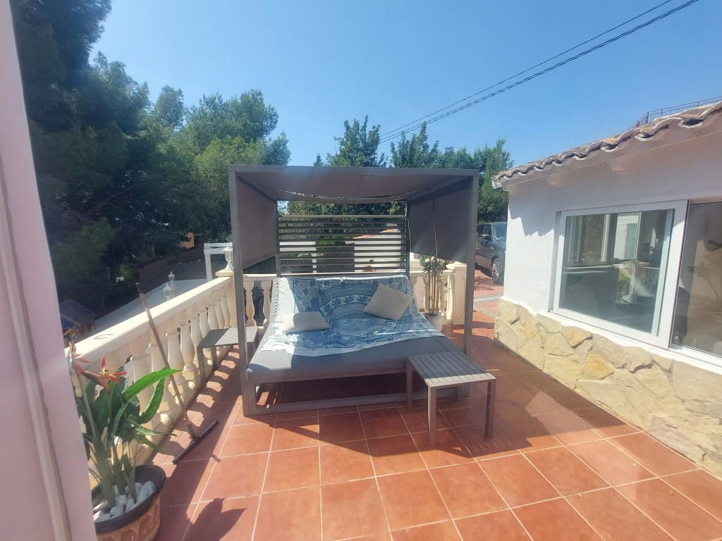 2 slaapkamer Bungalow te koop in Altea la Vella met zwembad - € 395.000 (Ref: 10040026)
