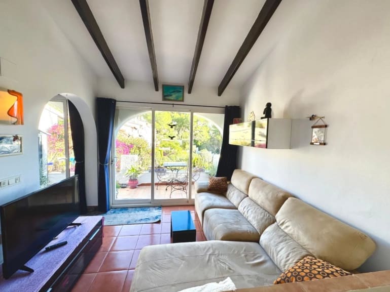 3 soveværelse Byhus til salg i Moraira med swimmingpool garage - € 349.000 (Ref: 10040030)