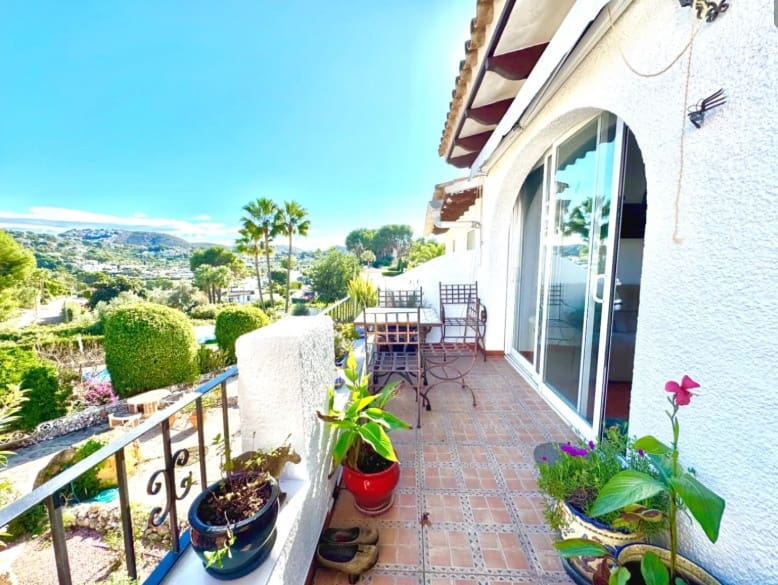 3 soveværelse Byhus til salg i Moraira med swimmingpool garage - € 349.000 (Ref: 10040030)