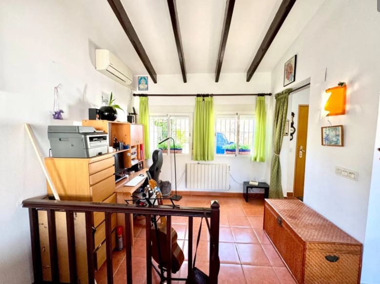 3 soveværelse Byhus til salg i Moraira med swimmingpool garage - € 349.000 (Ref: 10040030)