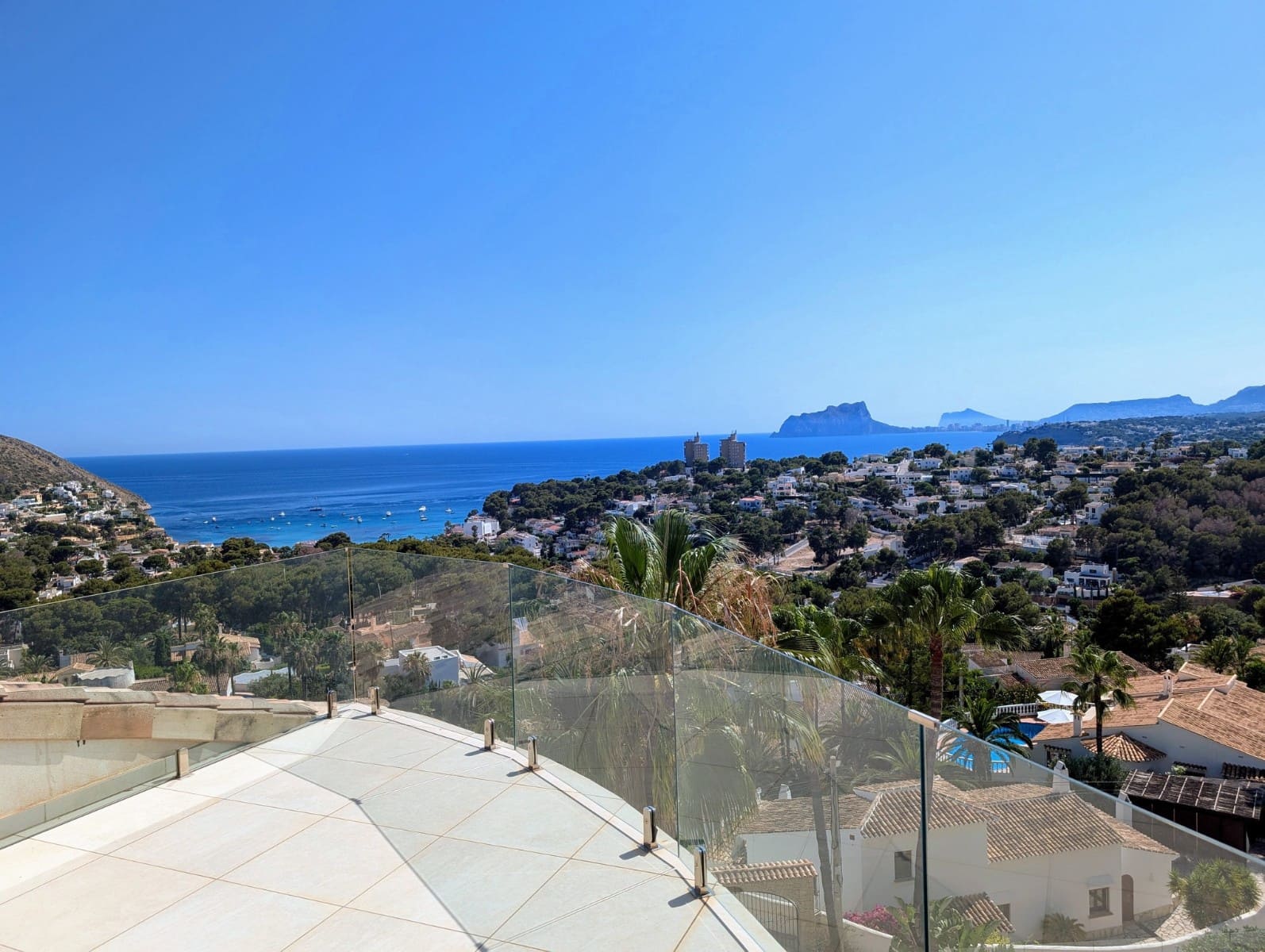 3 sovrum Villa till salu i Moraira med pool garage - 1 330 000 € (Ref: 10040031)