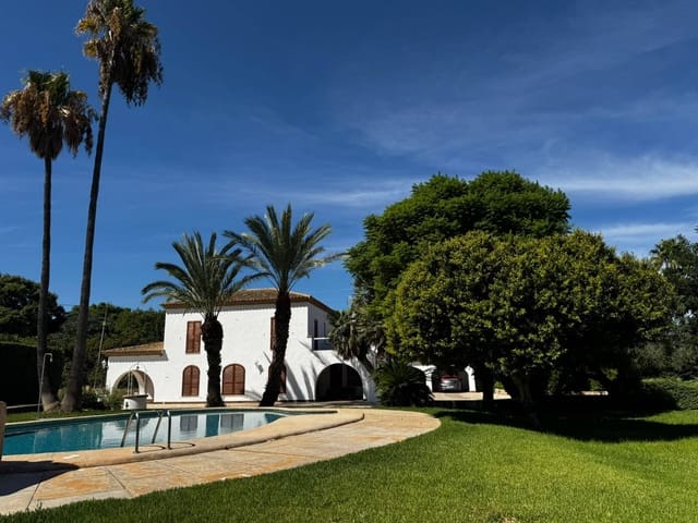 Chalet de 6 habitaciones en Pedreguer en alquiler con piscina garaje - 3.500 € (Ref: 10040034)