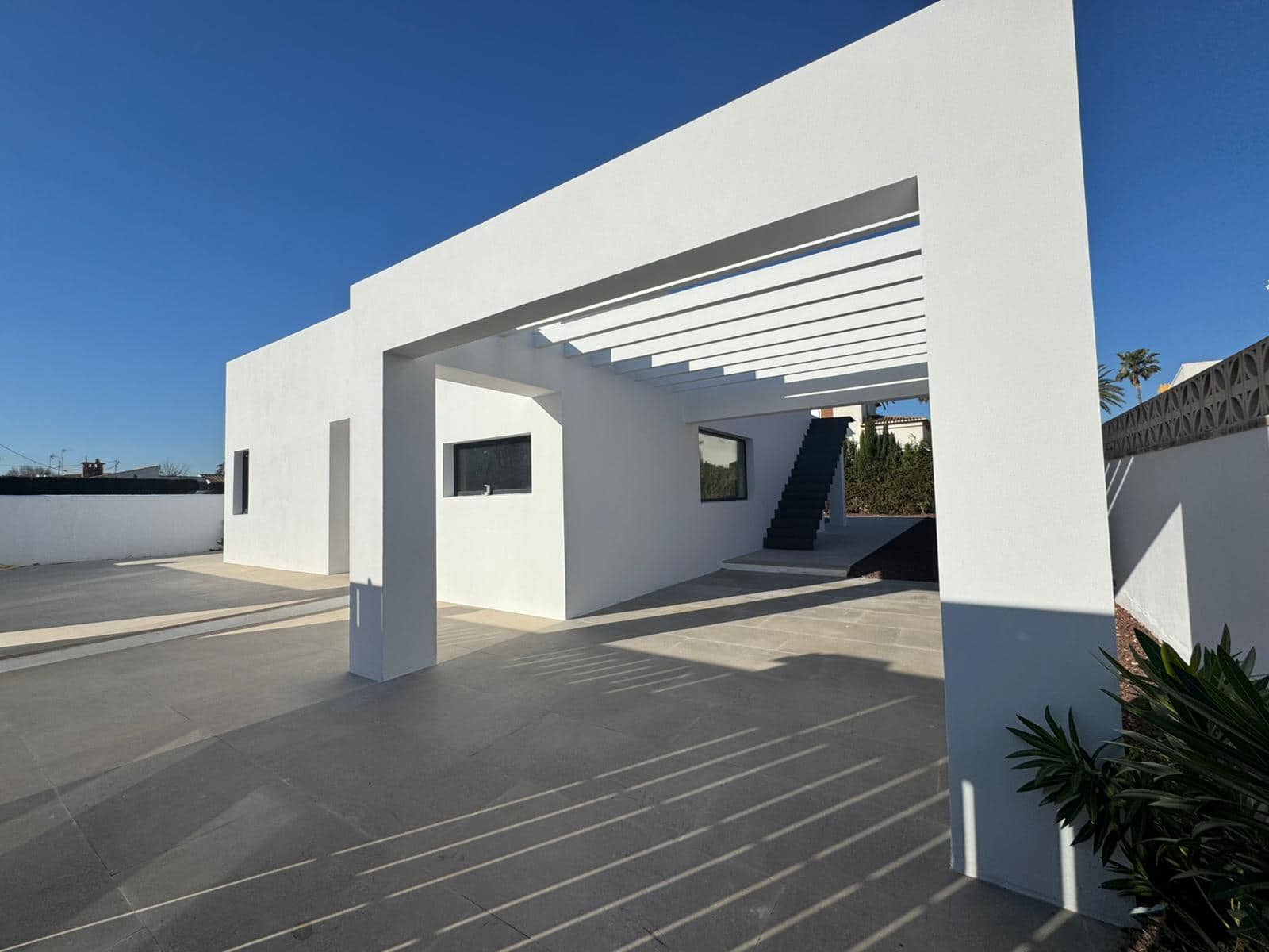 3 chambre Villa/Maison à vendre à Denia avec piscine - 1 190 000 € (Ref: 10040037)