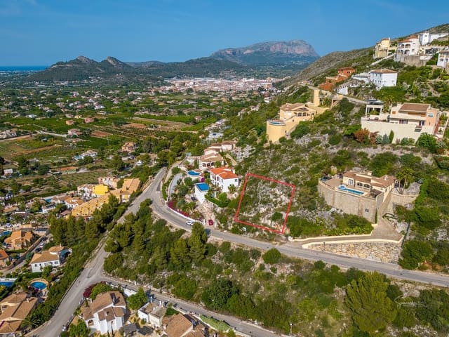 3 bedroom Villa for sale in Pedreguer with pool - € 885,000 (Ref: 10040038)