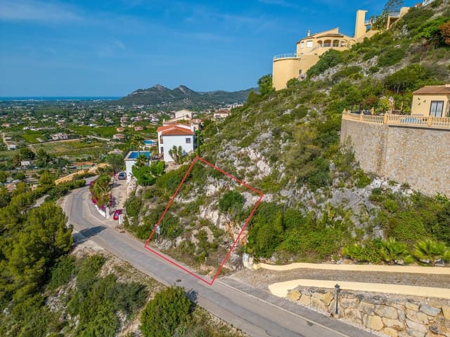 3 bedroom Villa for sale in Pedreguer with pool - € 885,000 (Ref: 10040038)