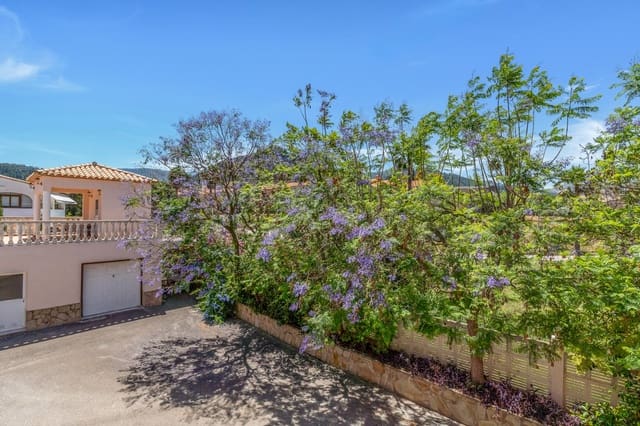 6 soverom Villa til salgs i Orba med svømmebasseng - € 799 000 (Ref: 10040040)