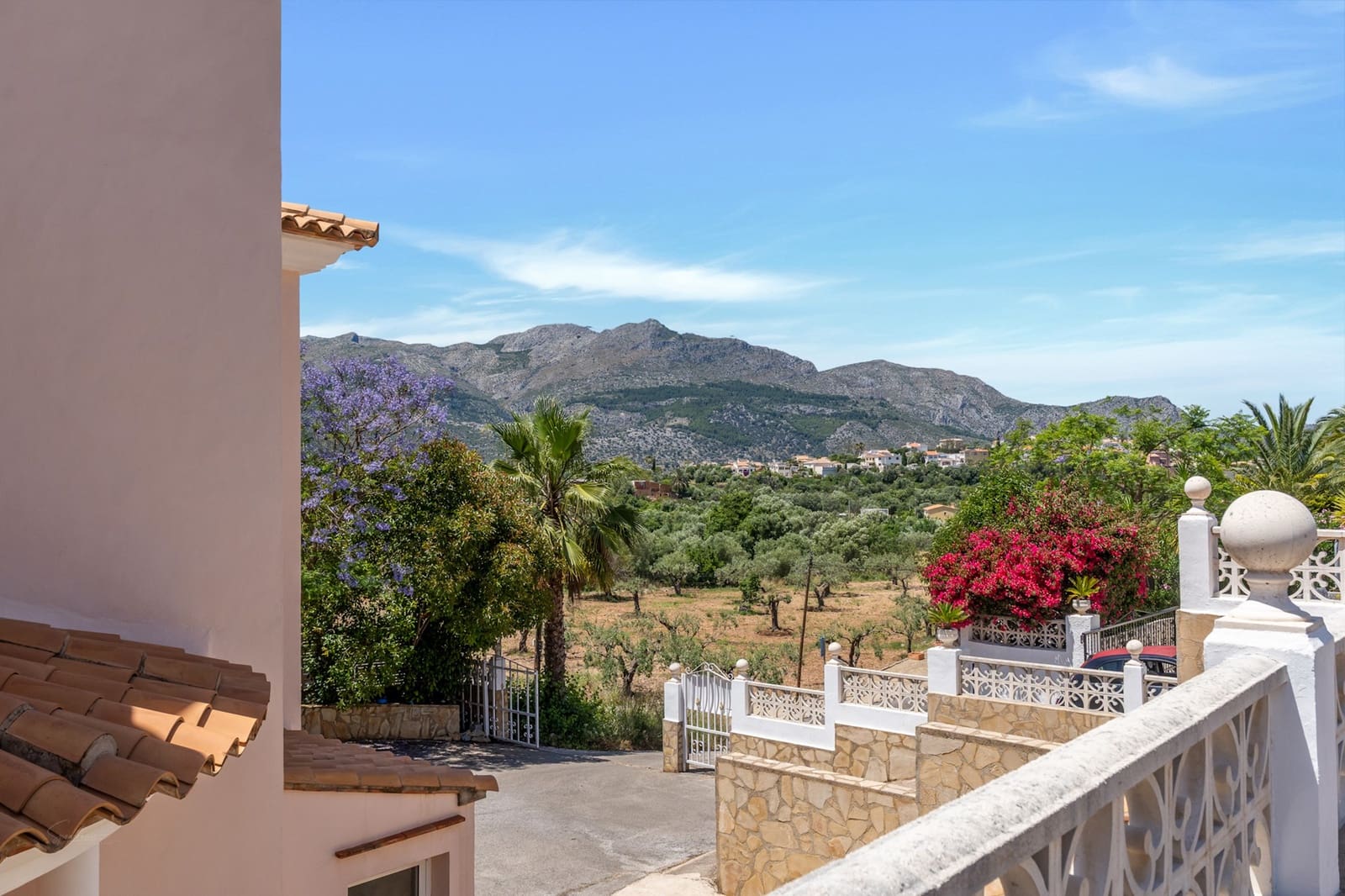 6 quarto Moradia para venda em Orba com piscina - 799 000 € (Ref: 10040040)