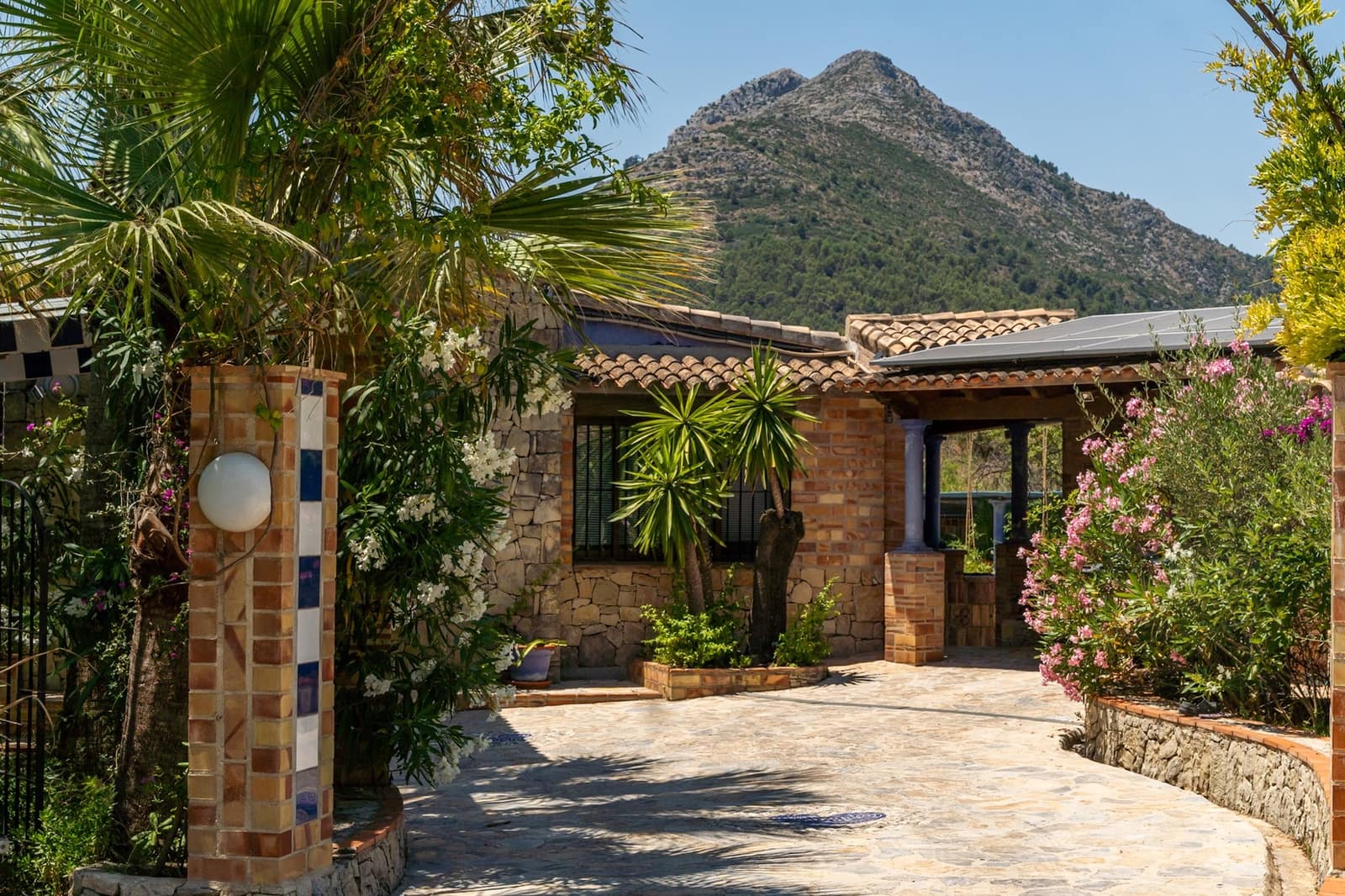 3 bedroom Villa for sale in Murla with pool - € 599,000 (Ref: 10040044)