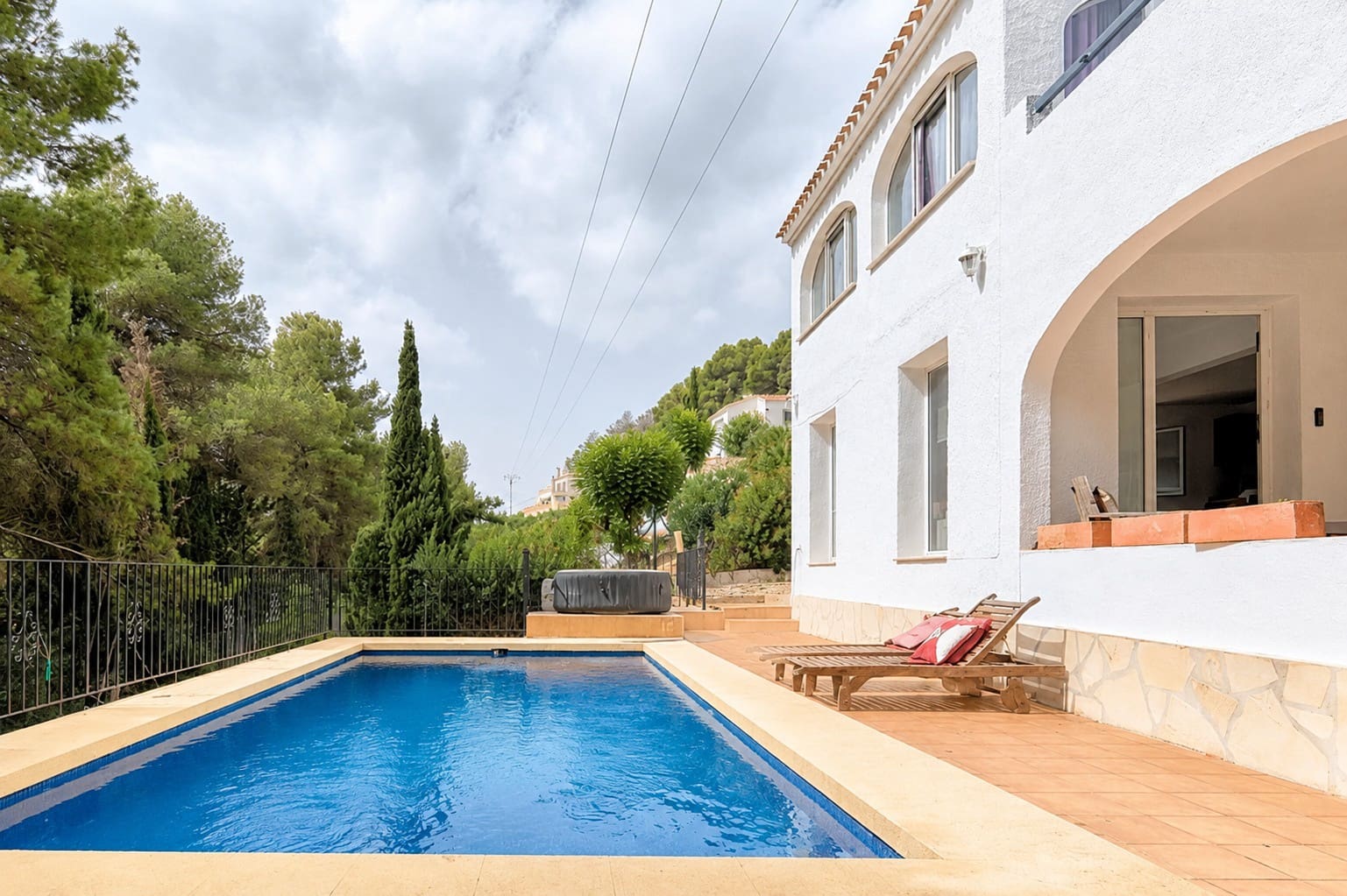 5 chambre Villa/Maison à vendre à Javea / Xabia avec piscine - 549 000 € (Ref: 10040046)