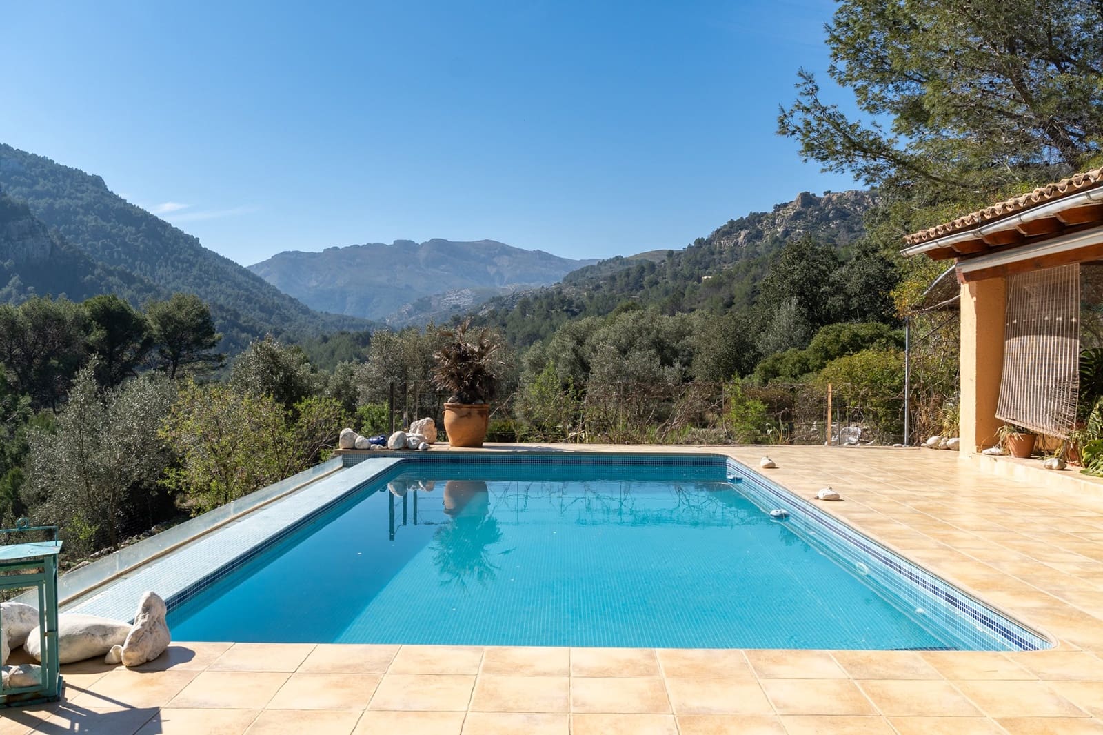 4 bedroom Villa for sale in Castell de Castells with pool - € 425,000 (Ref: 10040052)