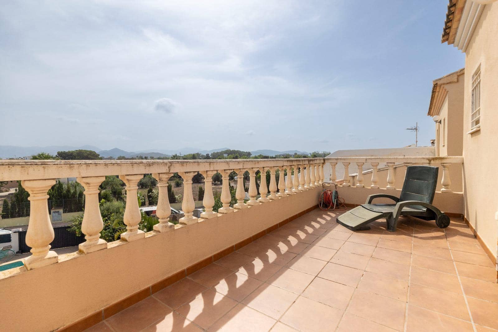 4 quarto Casa em Banda para venda em Oliva com piscina - 419 000 € (Ref: 10040060)