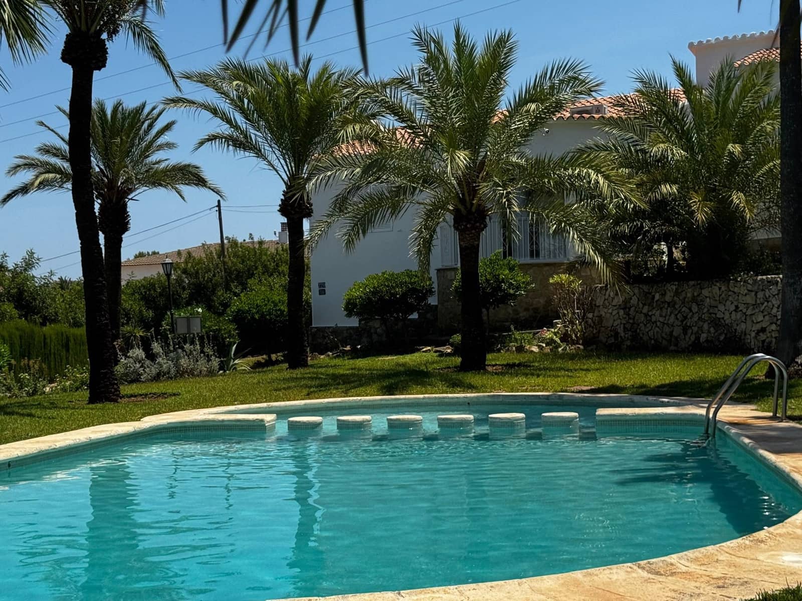 3 soveværelse Byhus til salg i Denia med swimmingpool - € 380.000 (Ref: 10040065)