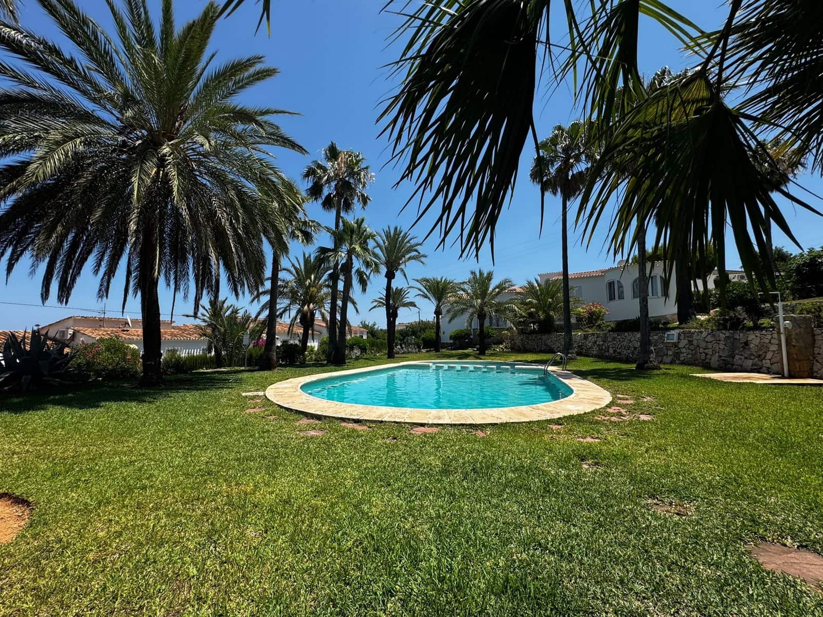 3 soveværelse Byhus til salg i Denia med swimmingpool - € 380.000 (Ref: 10040065)