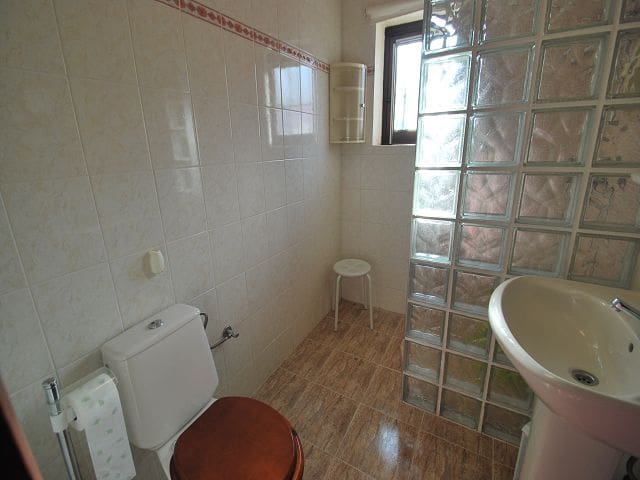 4 bedroom Villa for sale in Pedreguer with pool - € 290,000 (Ref: 10040066)