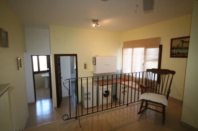 4 Zimmer Villa zu verkaufen in Pedreguer mit Pool - 290.000 € (Ref: 10040066)