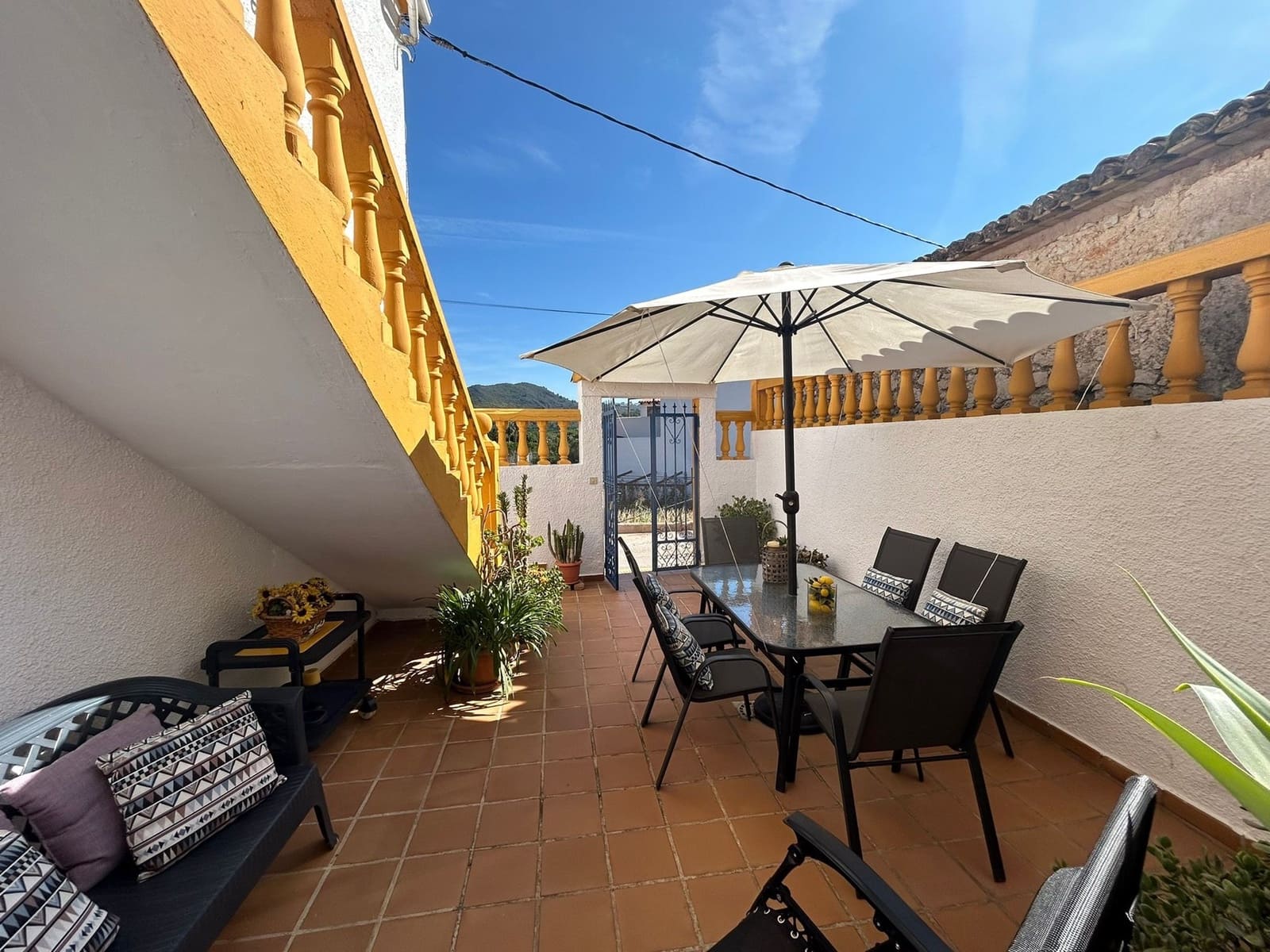 2 bedroom Villa for sale in Rafol de Almunia - € 265,000 (Ref: 10040067)
