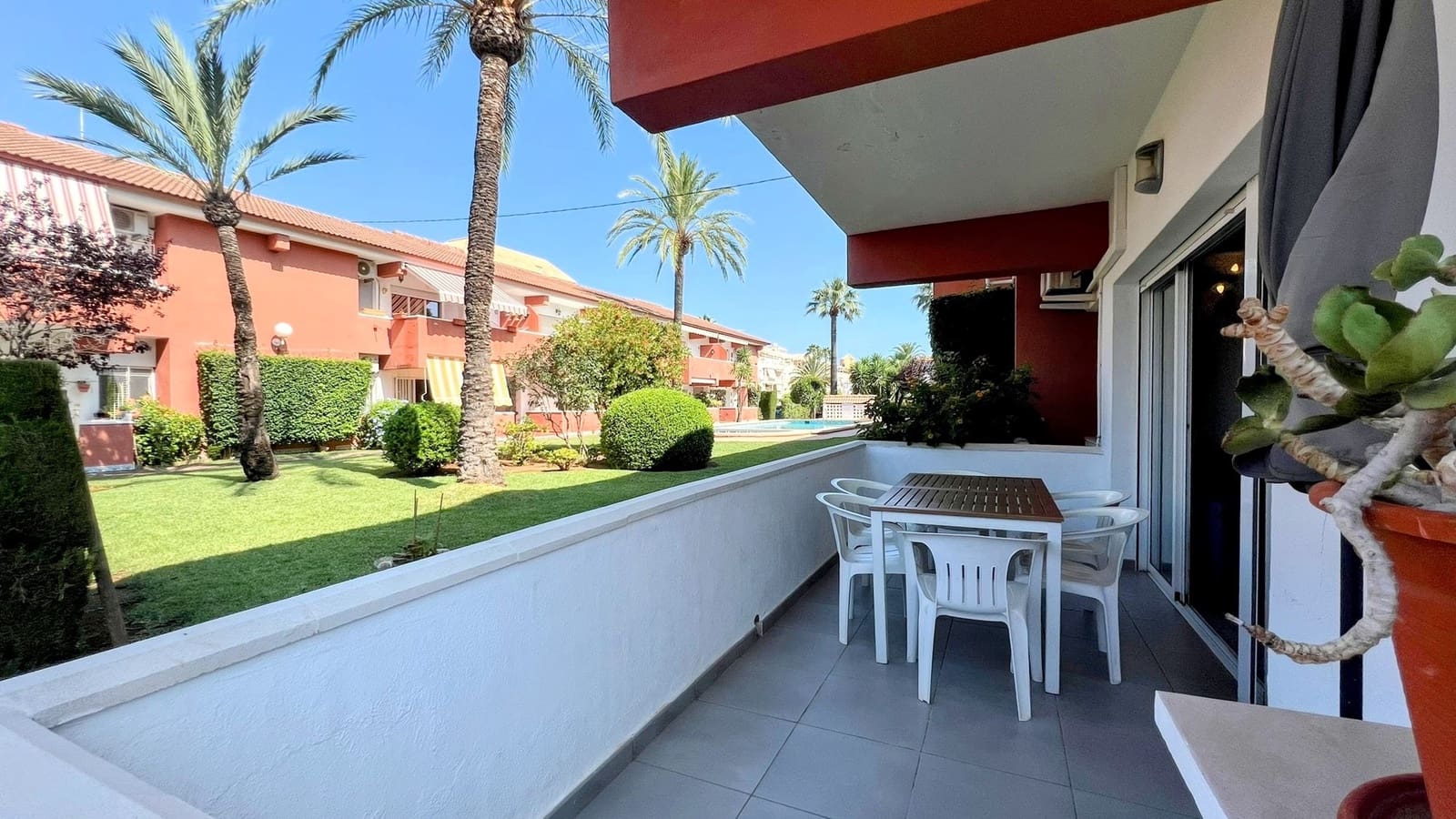 3 makuuhuone Huoneisto myytävänä paikassa Denia mukana uima-altaan - 280 000 € (Ref: 10040068)