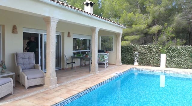 4 sypialnia Finka/Dom wiejski na sprzedaż w Pedreguer z basenem - 699 000 € (Ref: 10040079)