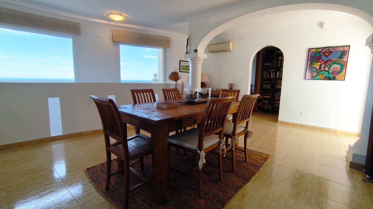 3 soveværelse Villa til salg i La Sella med swimmingpool - € 675.000 (Ref: 10040081)