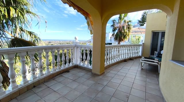 3 soveværelse Villa til salg i La Sella med swimmingpool - € 675.000 (Ref: 10040081)