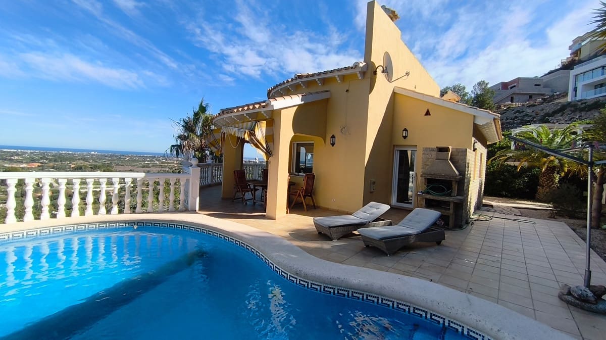 3 soveværelse Villa til salg i La Sella med swimmingpool - € 675.000 (Ref: 10040081)