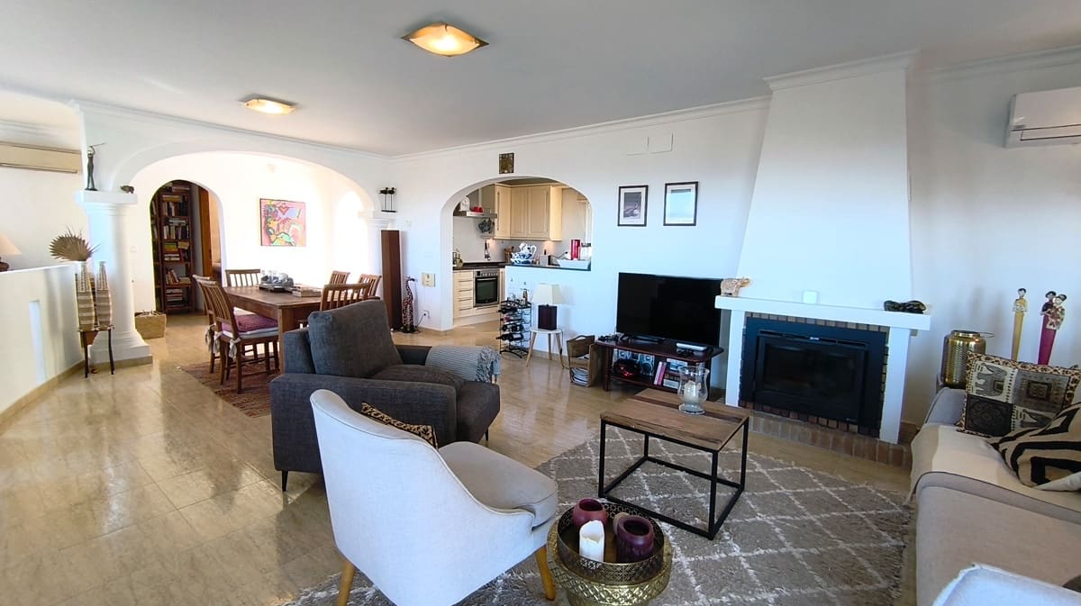 3 soveværelse Villa til salg i La Sella med swimmingpool - € 675.000 (Ref: 10040081)