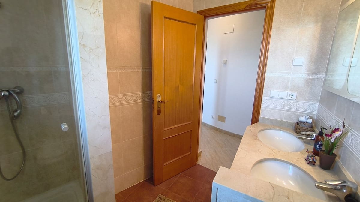 3 soveværelse Villa til salg i La Sella med swimmingpool - € 675.000 (Ref: 10040081)