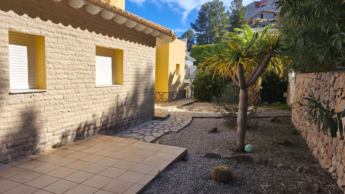 3 soveværelse Villa til salg i La Sella med swimmingpool - € 675.000 (Ref: 10040081)
