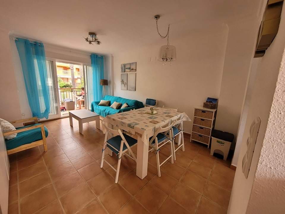 4 soveværelse Byhus til salg i Denia med swimmingpool - € 494.000 (Ref: 10040093)