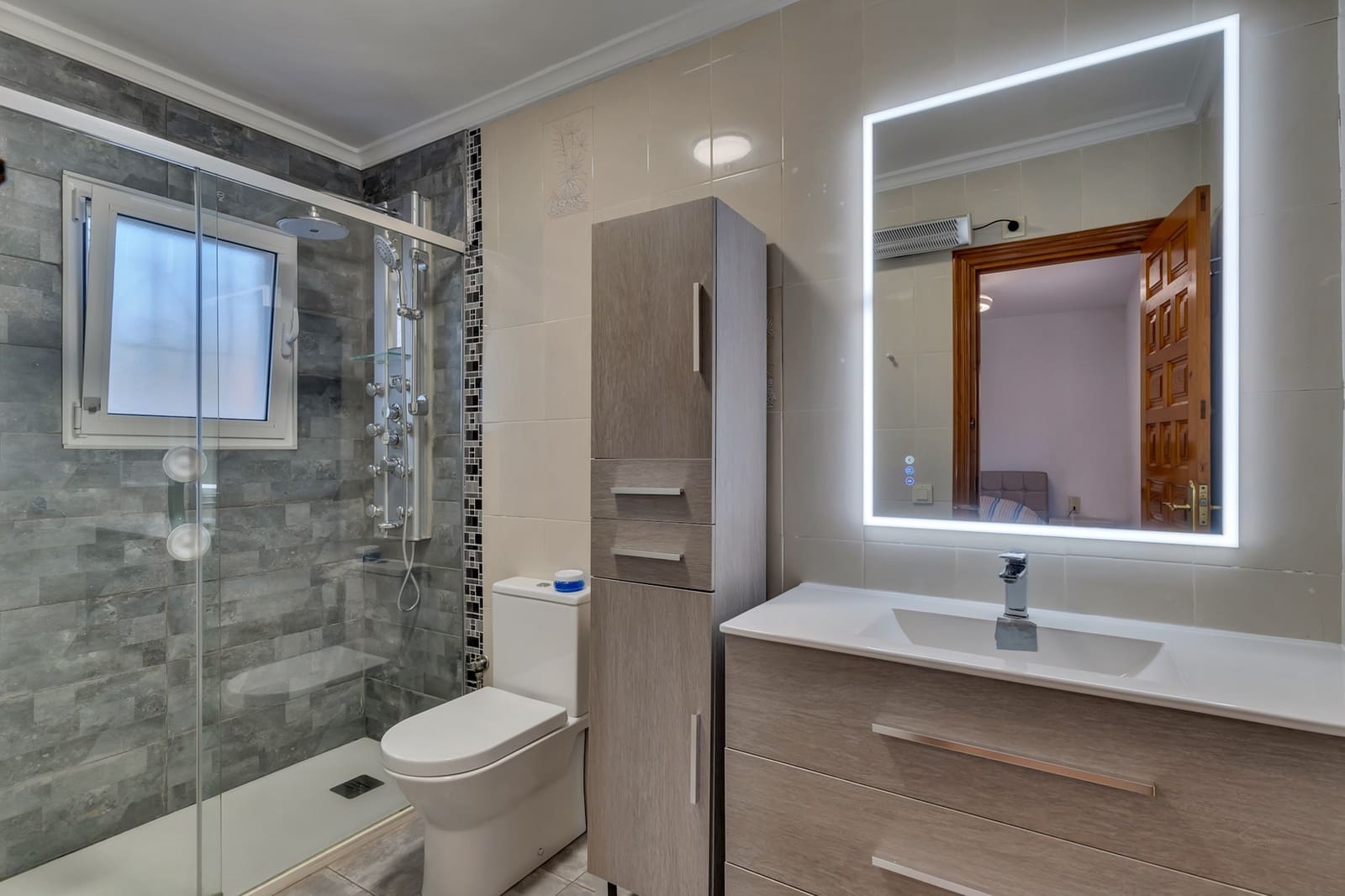 4 bedroom Villa for sale in Els Poblets with pool - € 478,000 (Ref: 10040095)