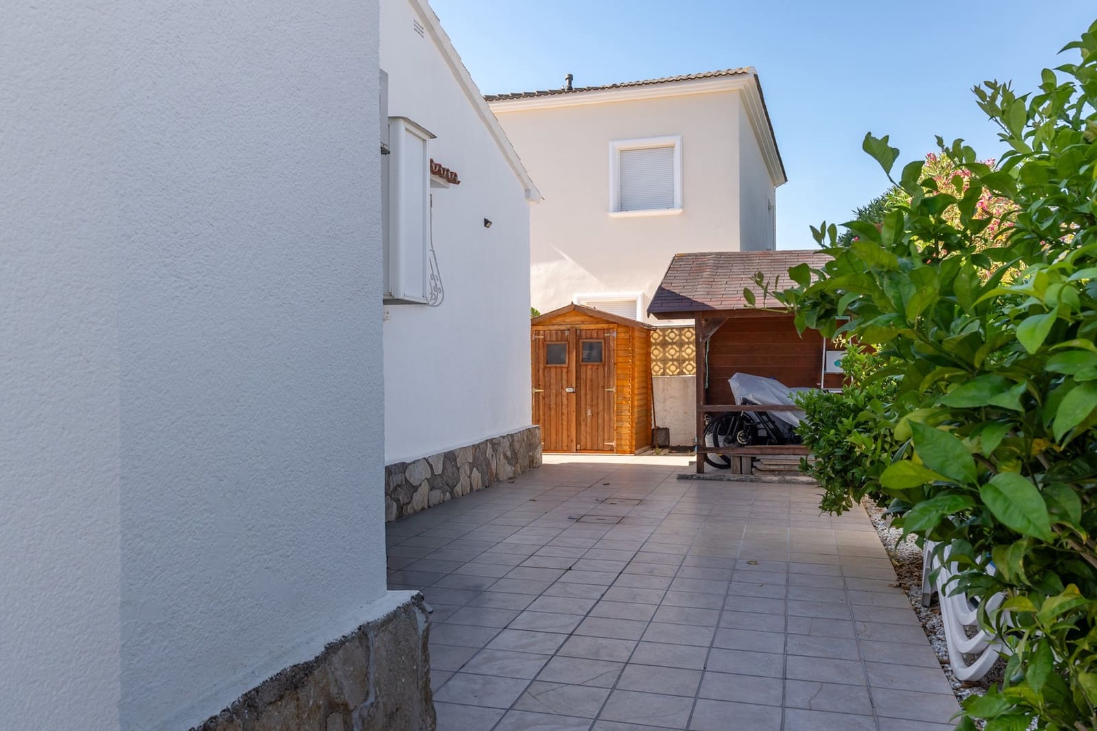 4 bedroom Villa for sale in Els Poblets with pool - € 478,000 (Ref: 10040095)