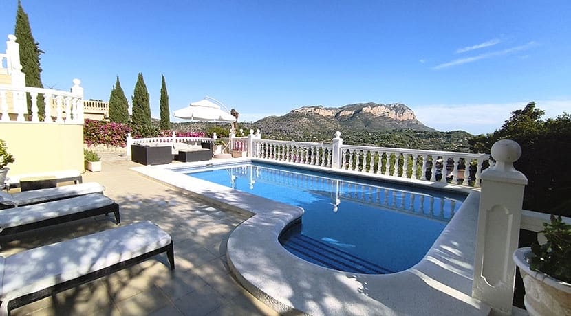 6 bedroom Villa for sale in La Sella with pool garage - € 1,950,000 (Ref: 10040100)