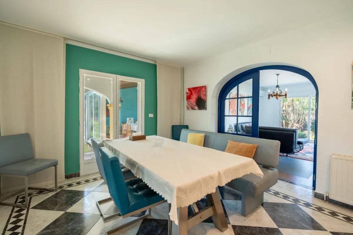 4 bedroom Villa for sale in La Sella with pool - € 1,495,000 (Ref: 10040104)