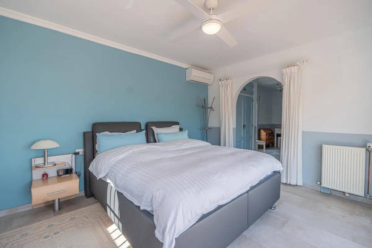 4 bedroom Villa for sale in La Sella with pool - € 1,495,000 (Ref: 10040104)