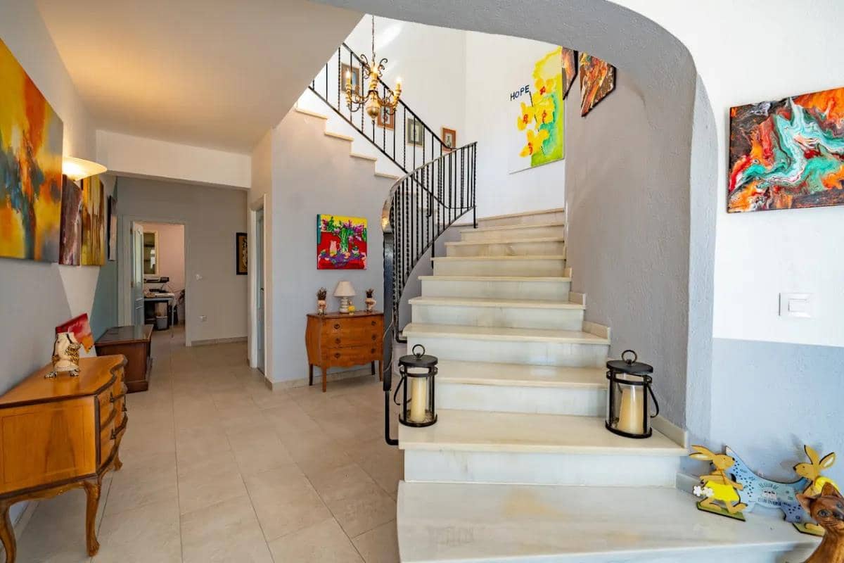 4 bedroom Villa for sale in La Sella with pool - € 1,495,000 (Ref: 10040104)