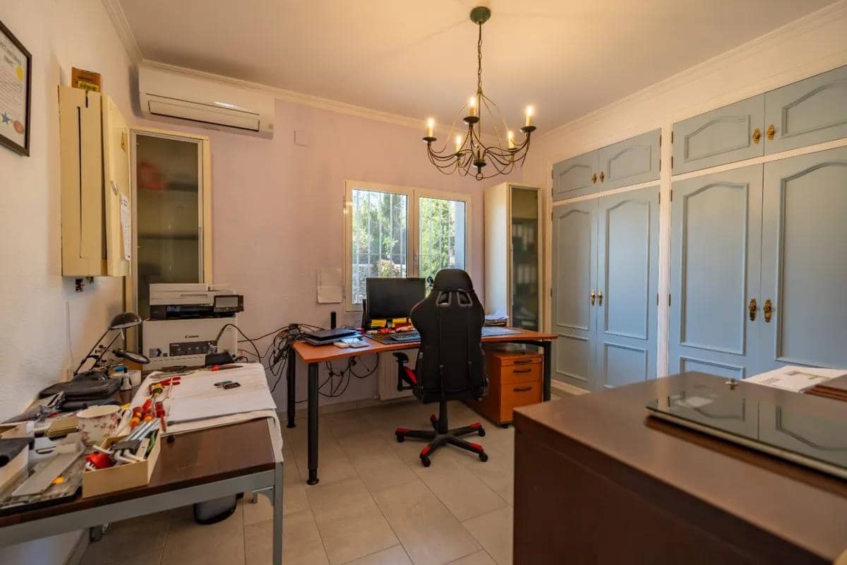 4 bedroom Villa for sale in La Sella with pool - € 1,495,000 (Ref: 10040104)