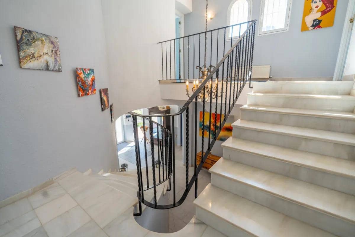 4 bedroom Villa for sale in La Sella with pool - € 1,495,000 (Ref: 10040104)