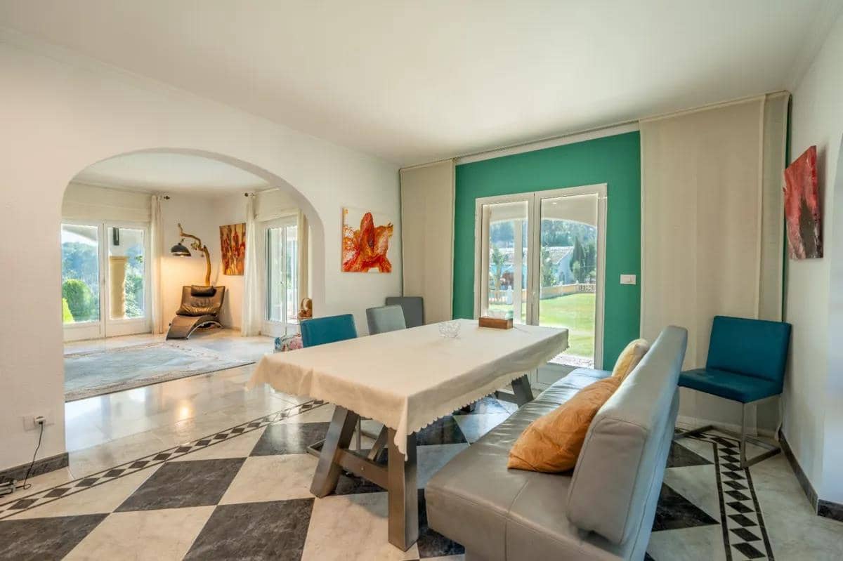 4 bedroom Villa for sale in La Sella with pool - € 1,495,000 (Ref: 10040104)
