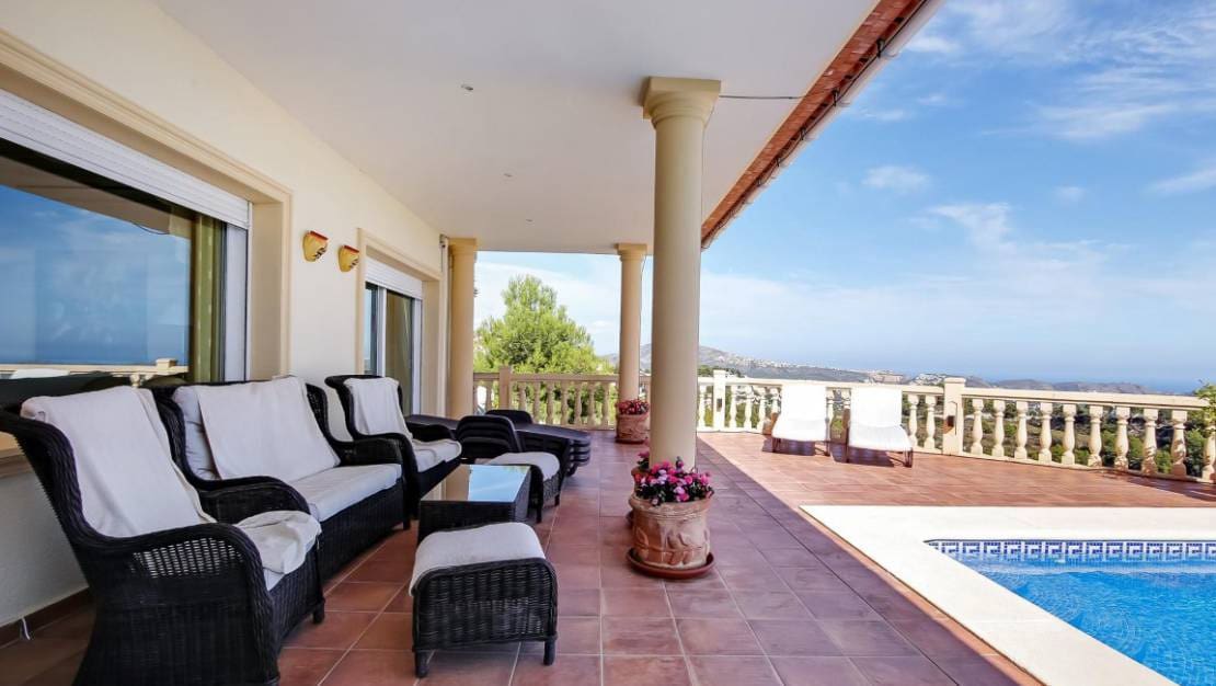 4 soveværelse Villa til salg i Moraira med swimmingpool - € 1.350.000 (Ref: 10040105)