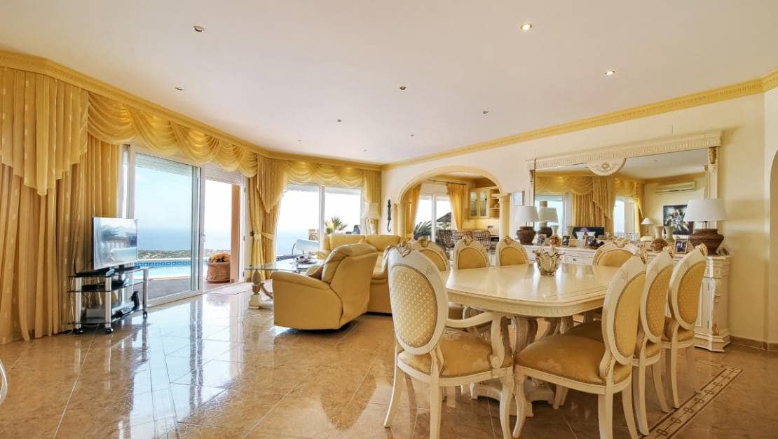 4 soveværelse Villa til salg i Moraira med swimmingpool - € 1.350.000 (Ref: 10040105)