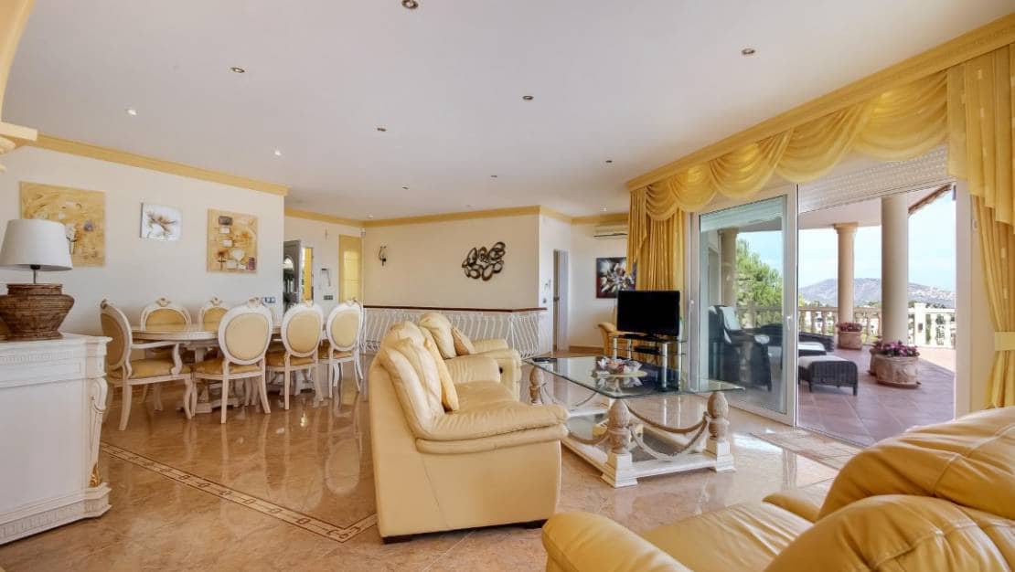 4 soveværelse Villa til salg i Moraira med swimmingpool - € 1.350.000 (Ref: 10040105)