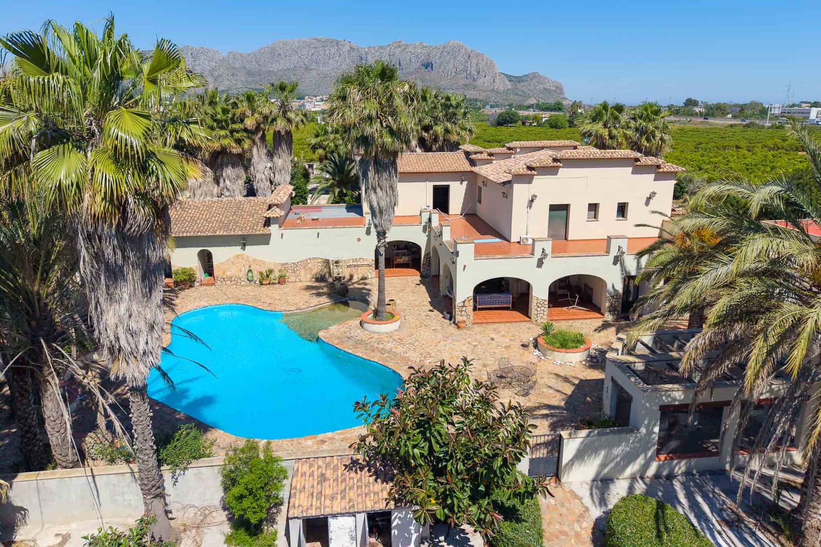 5 chambre Villa/Maison à vendre à Ondara avec piscine garage - 1 450 000 € (Ref: 10040115)