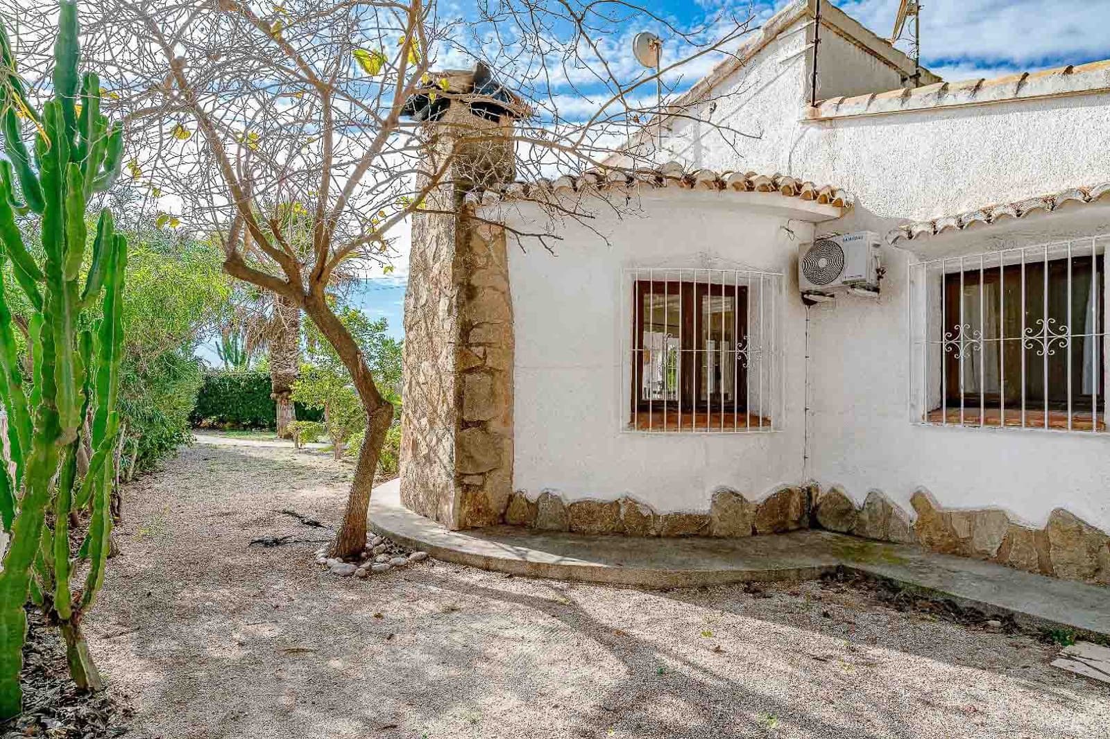 2 chambre Villa/Maison à vendre à Moraira avec piscine - 550 000 € (Ref: 10040120)