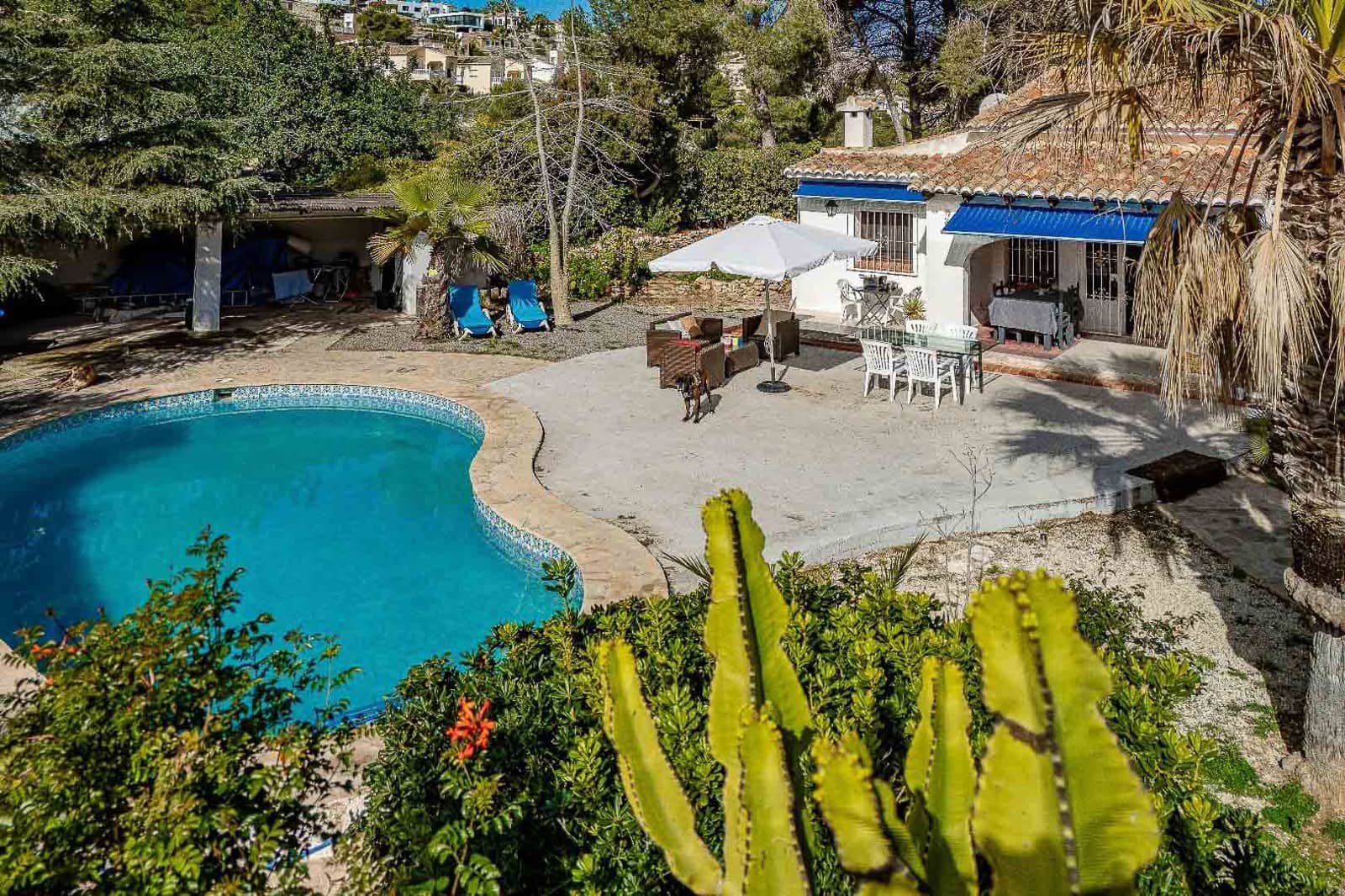 2 chambre Villa/Maison à vendre à Moraira avec piscine - 550 000 € (Ref: 10040120)