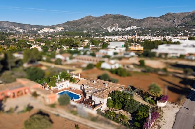 3 bedroom Villa for sale in Jalón / Xaló with pool garage - € 625,000 (Ref: 10040123)